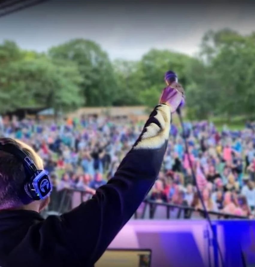 festival silent disco equipment provider